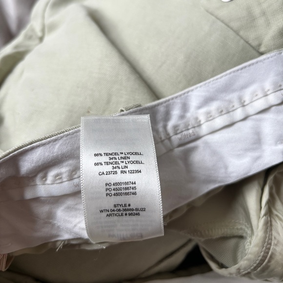 Wilfred effortless shorts in sage colour - Picture 11 of 11